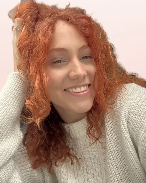 Adrielly antes da caracterização